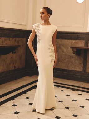 elliatt veda white 3d floral embellished diamante bridal gown maxi dress small